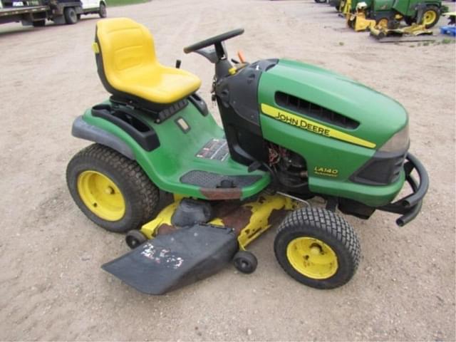 Image of John Deere LA140 equipment image 4