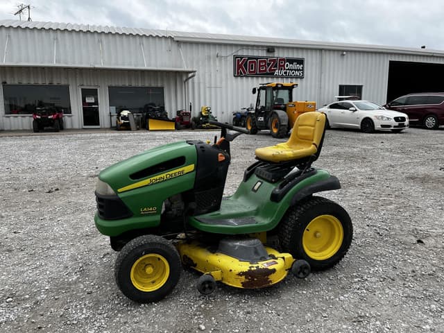 Image of John Deere LA140 equipment image 2