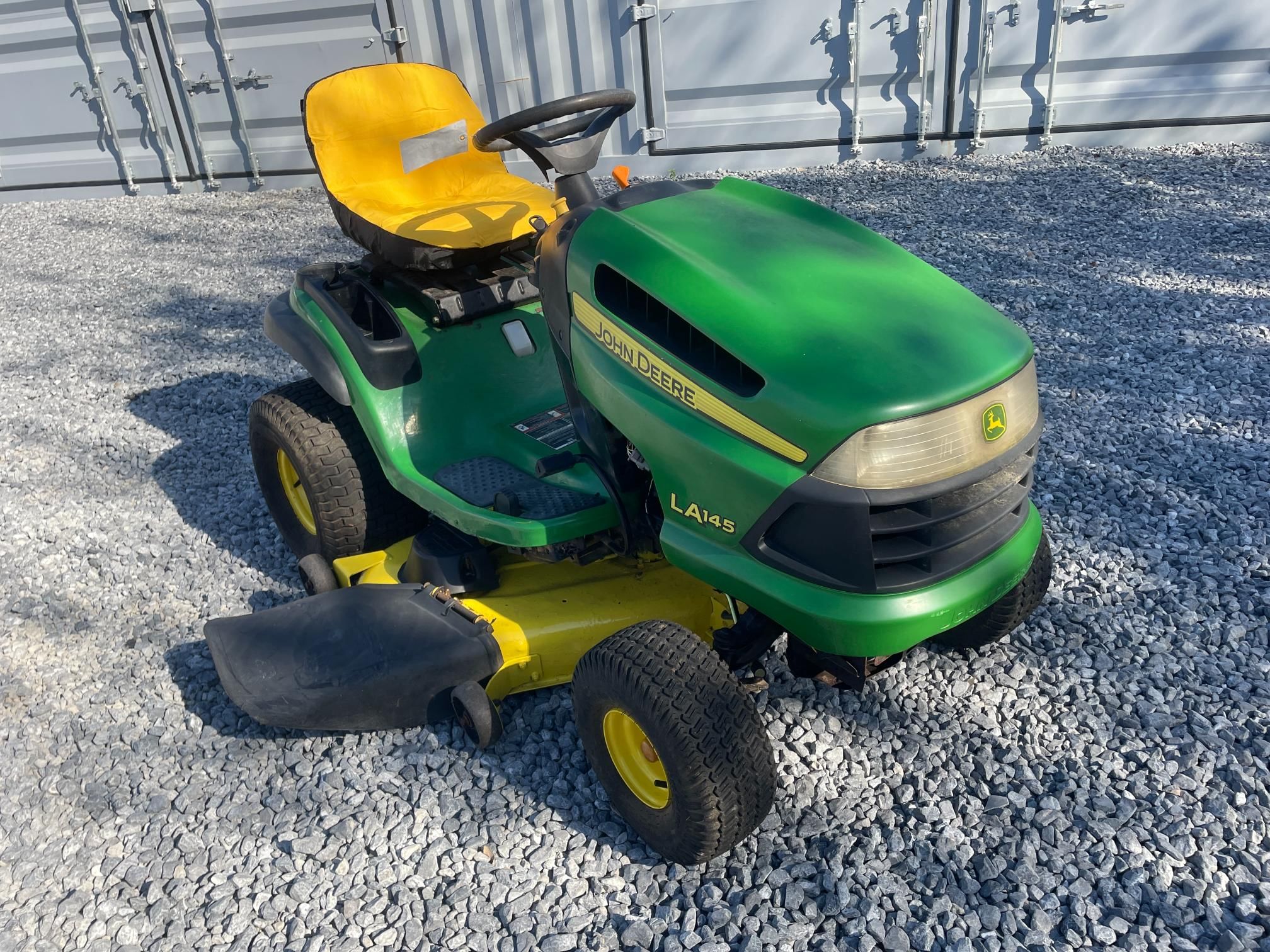 John Deere LA145 Equipment Image0