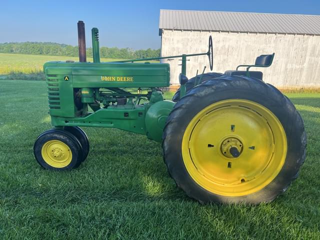 Image of John Deere A equipment image 1