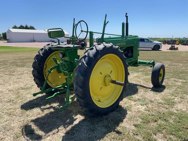 Image of John Deere B equipment image 4