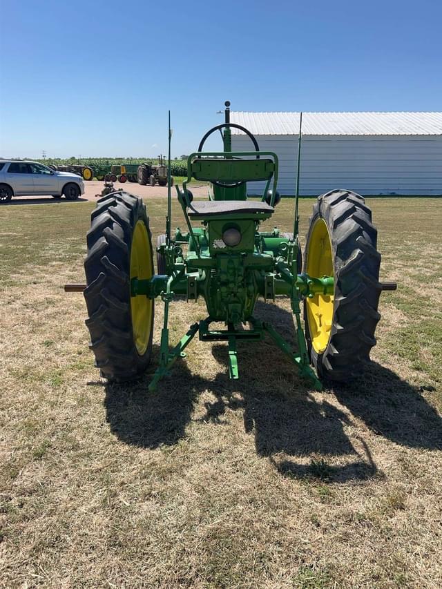 Image of John Deere B equipment image 3