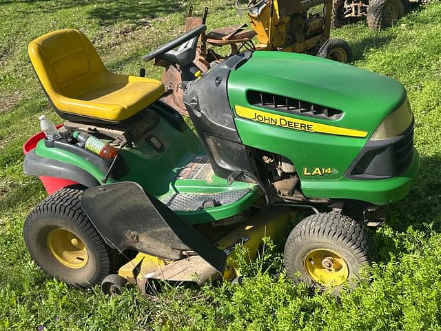 Image of John Deere LA145 equipment image 3