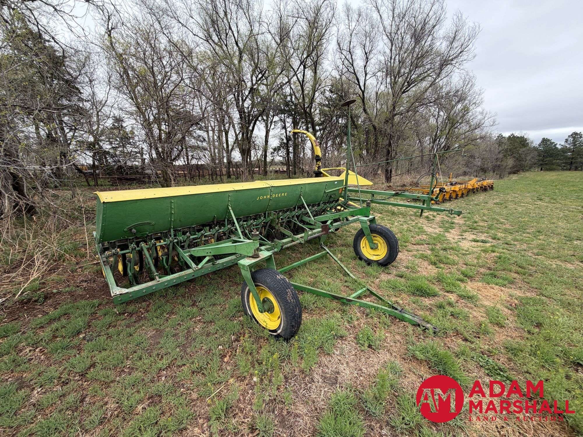 John Deere LL247A Equipment Image0
