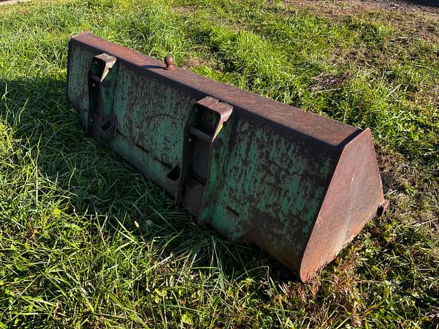 Image of John Deere Wheel Loader Bucket equipment image 3