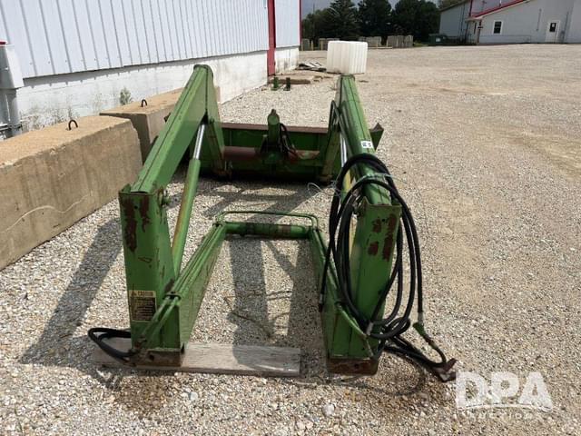 Image of John Deere E0048 equipment image 4