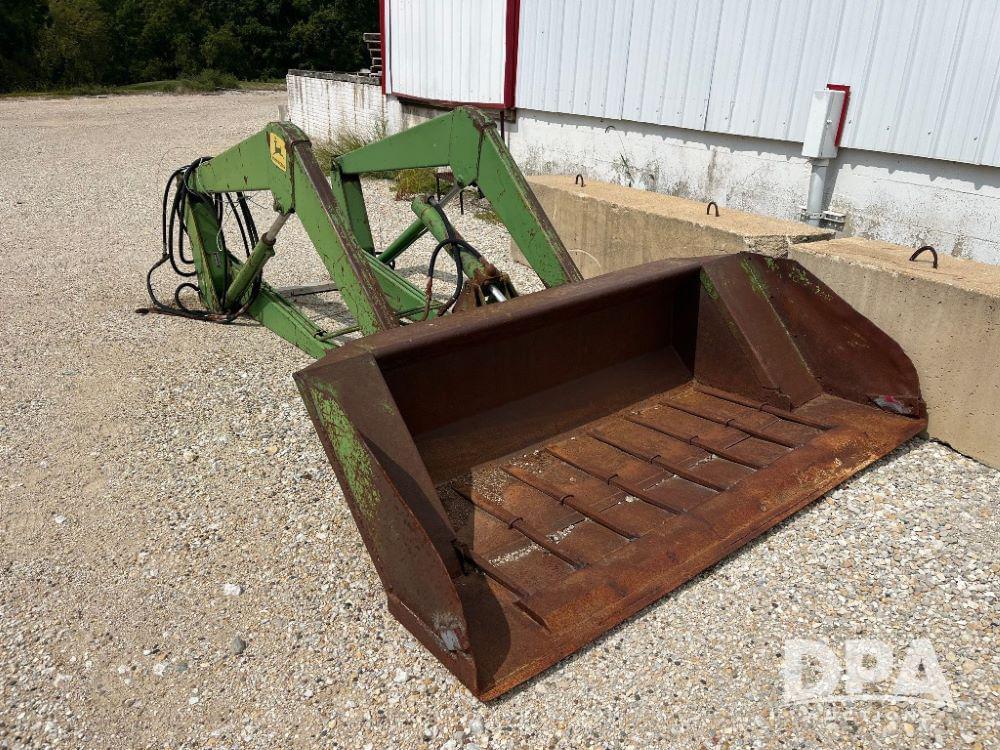 Image of John Deere E0048 Primary image
