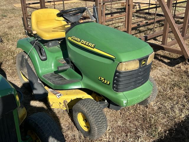 Image of John Deere LT133 equipment image 1