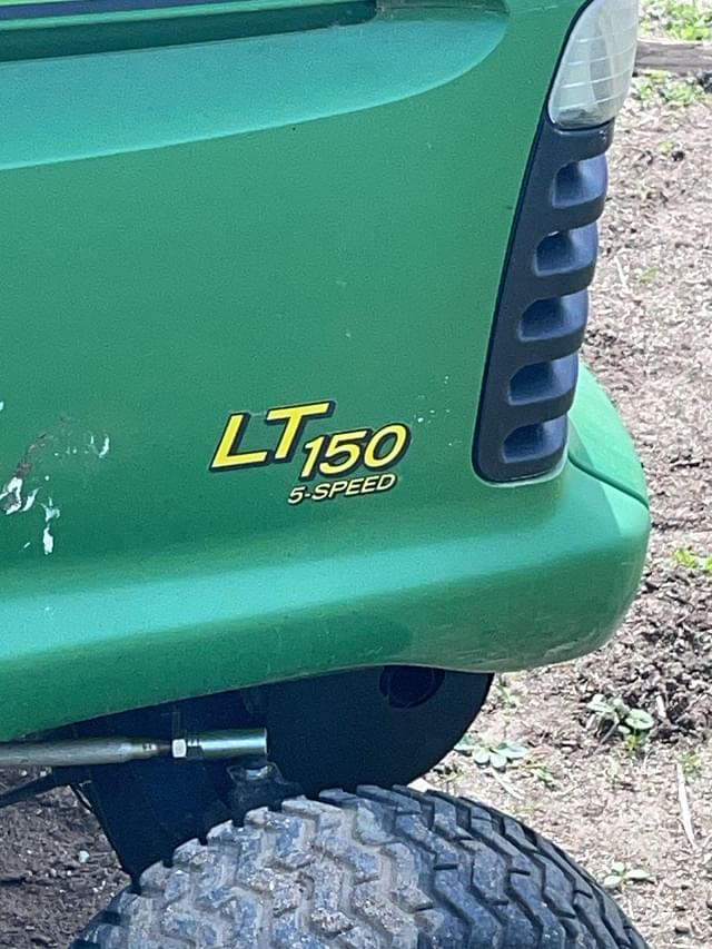 Image of John Deere LT150 equipment image 4