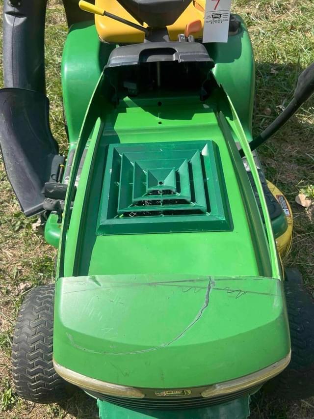 Image of John Deere LT155 equipment image 3
