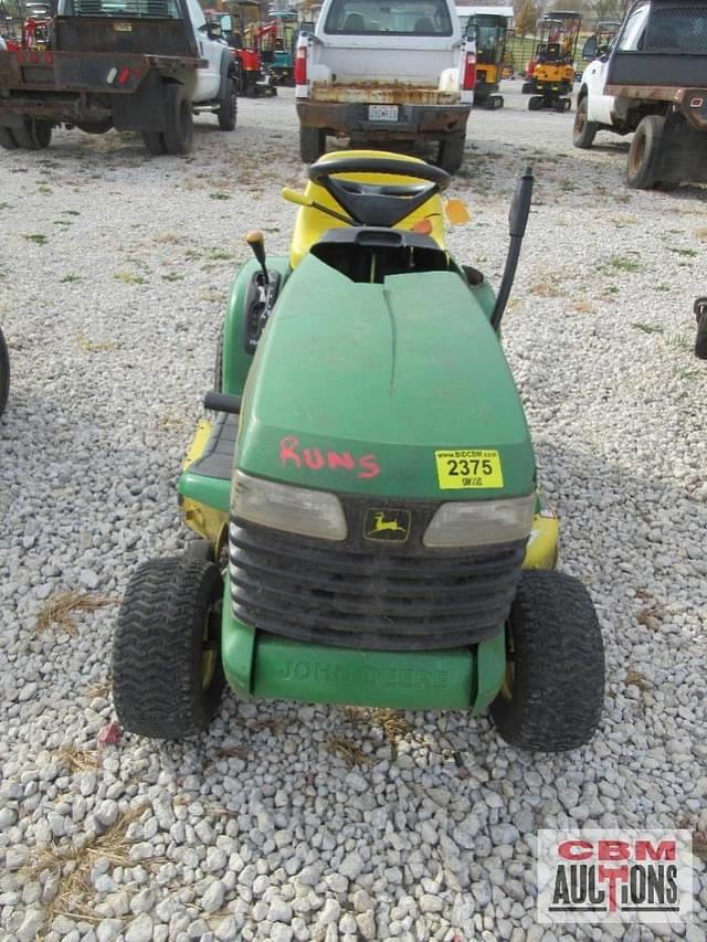 Image of John Deere LT133 equipment image 4