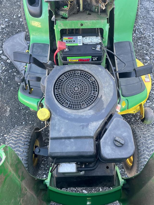 Image of John Deere LT150 equipment image 4
