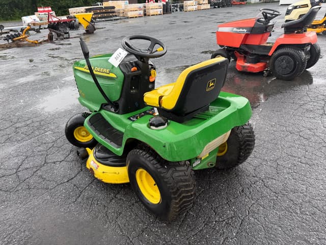 Image of John Deere LT150 equipment image 3