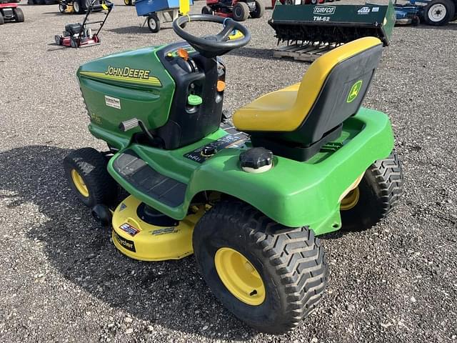 Image of John Deere LT150 equipment image 3