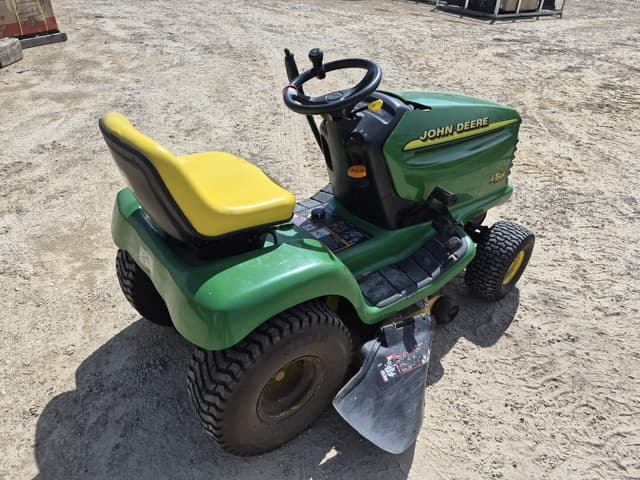 Image of John Deere LT155 equipment image 3