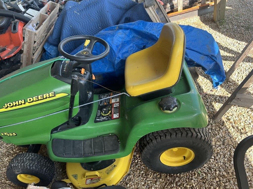 Image of John Deere LT155 Image 1