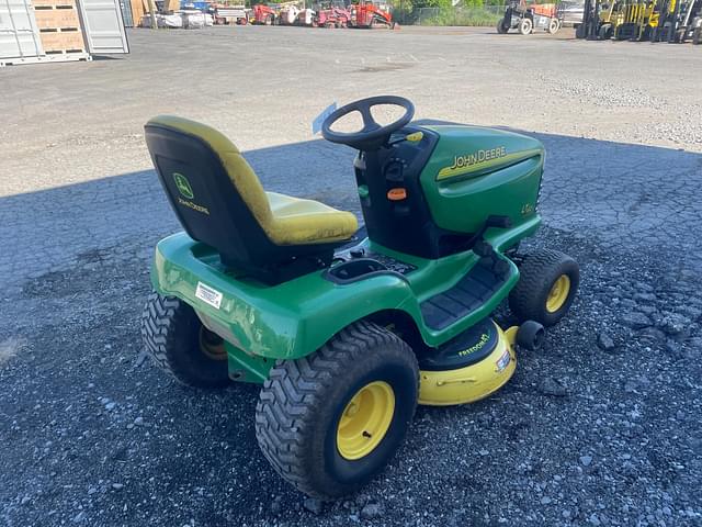 Image of John Deere LT160 equipment image 2