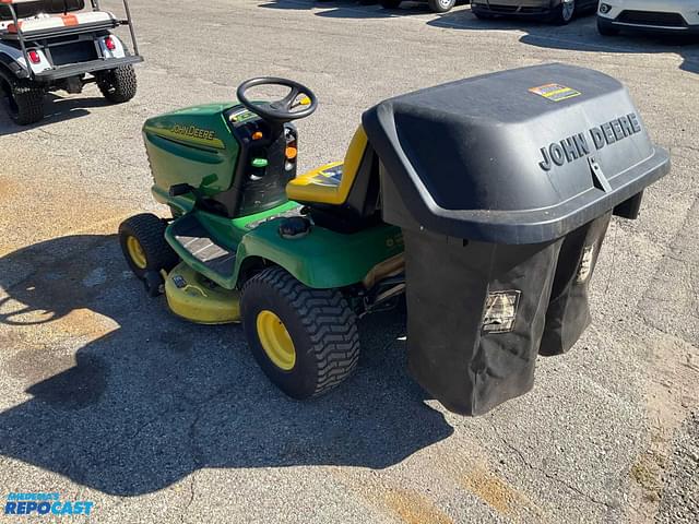 Image of John Deere LT160 equipment image 2