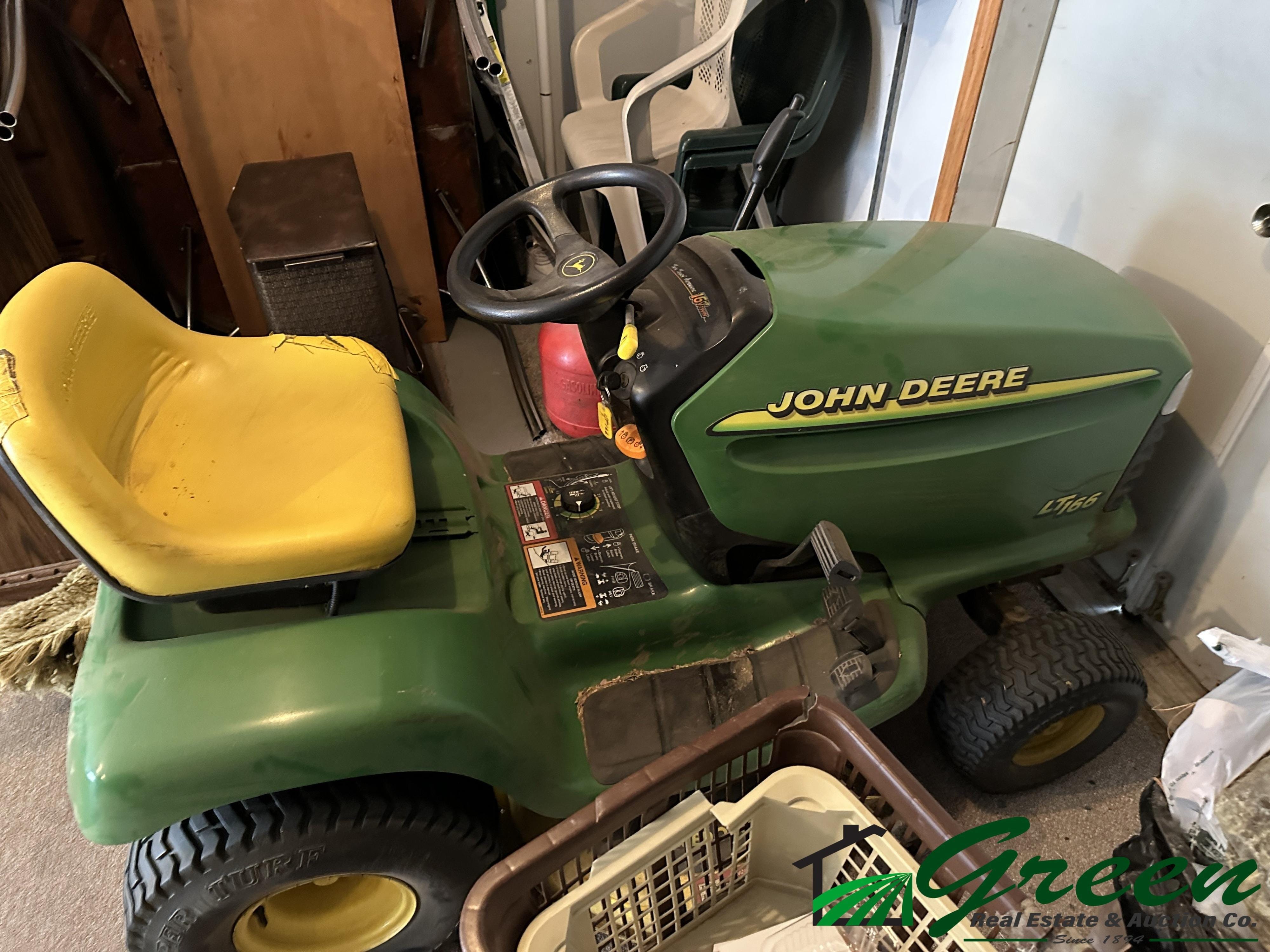 Main image John Deere LT166