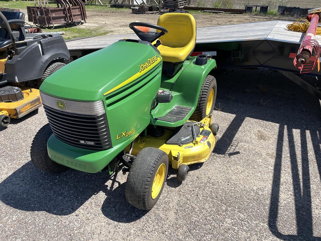 Image of John Deere LX280 Primary image