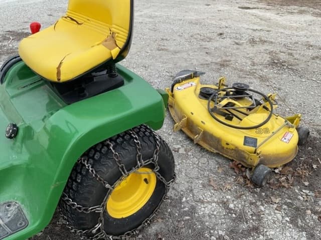 Image of John Deere LX172 equipment image 2