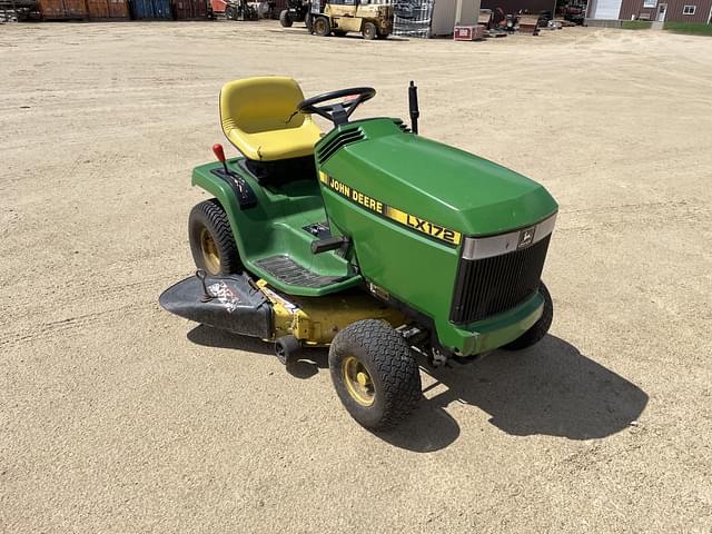 Image of John Deere LX172 equipment image 2