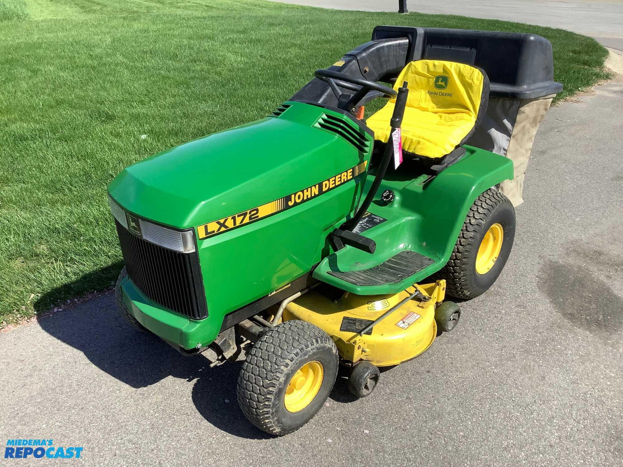 Main image John Deere LX172