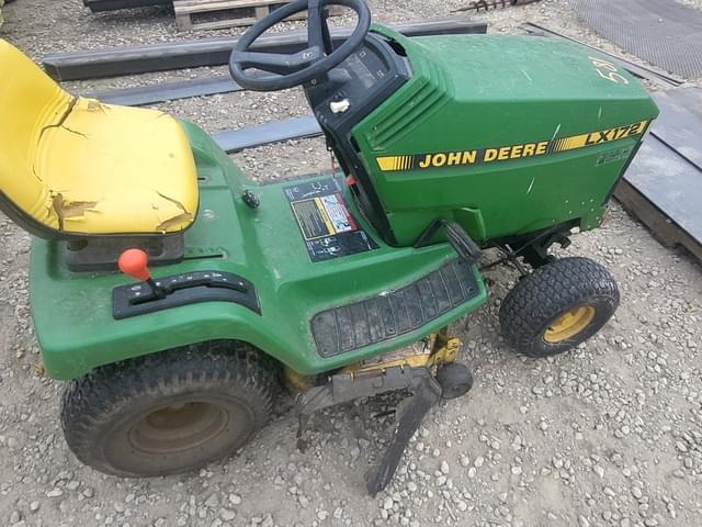 Image of John Deere LX172 equipment image 1