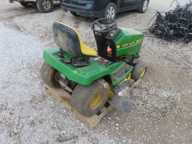 Image of John Deere LX176 equipment image 2