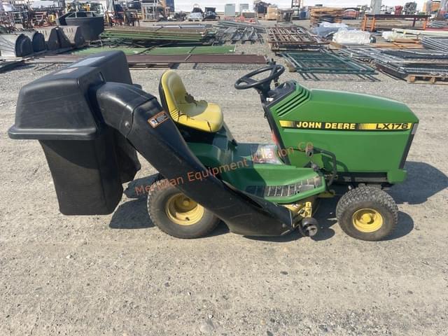 Image of John Deere LX176 equipment image 1