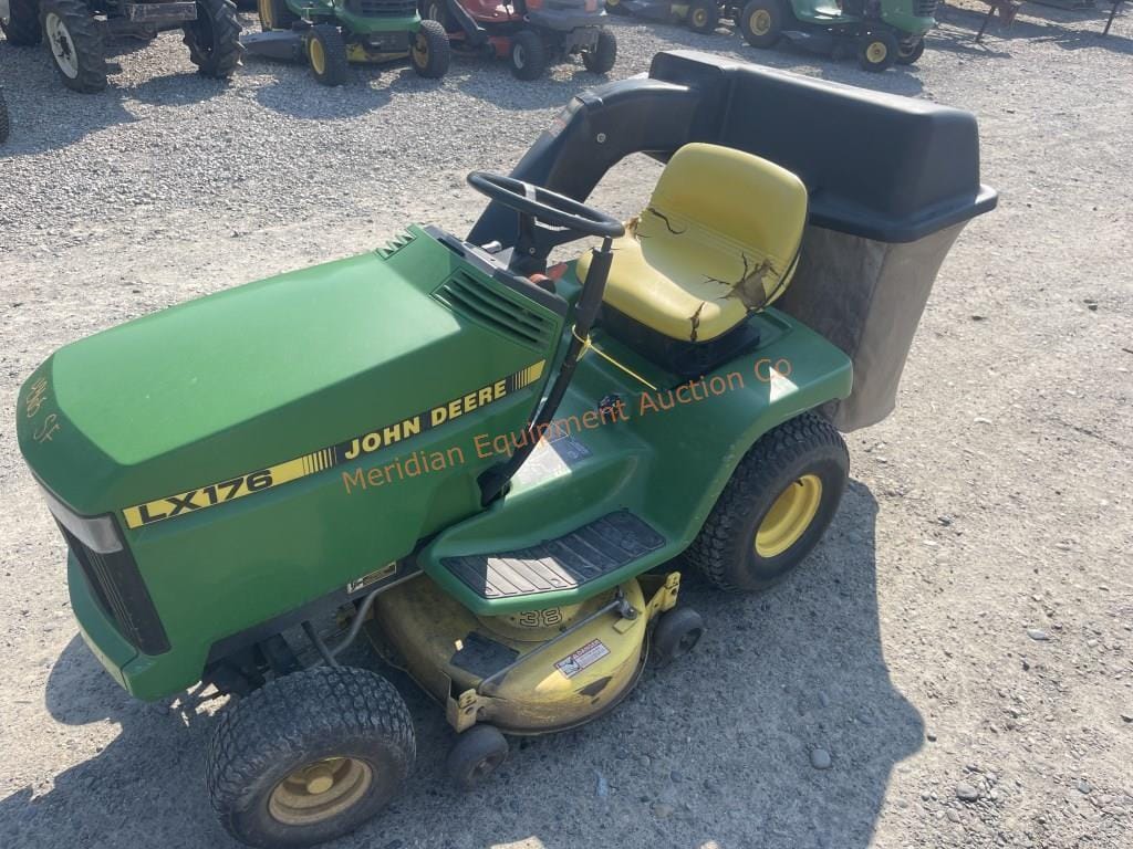 Main image John Deere LX176