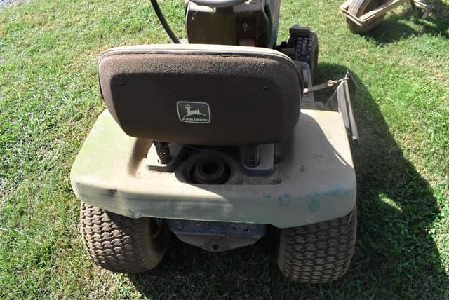 Image of John Deere LX176 equipment image 3