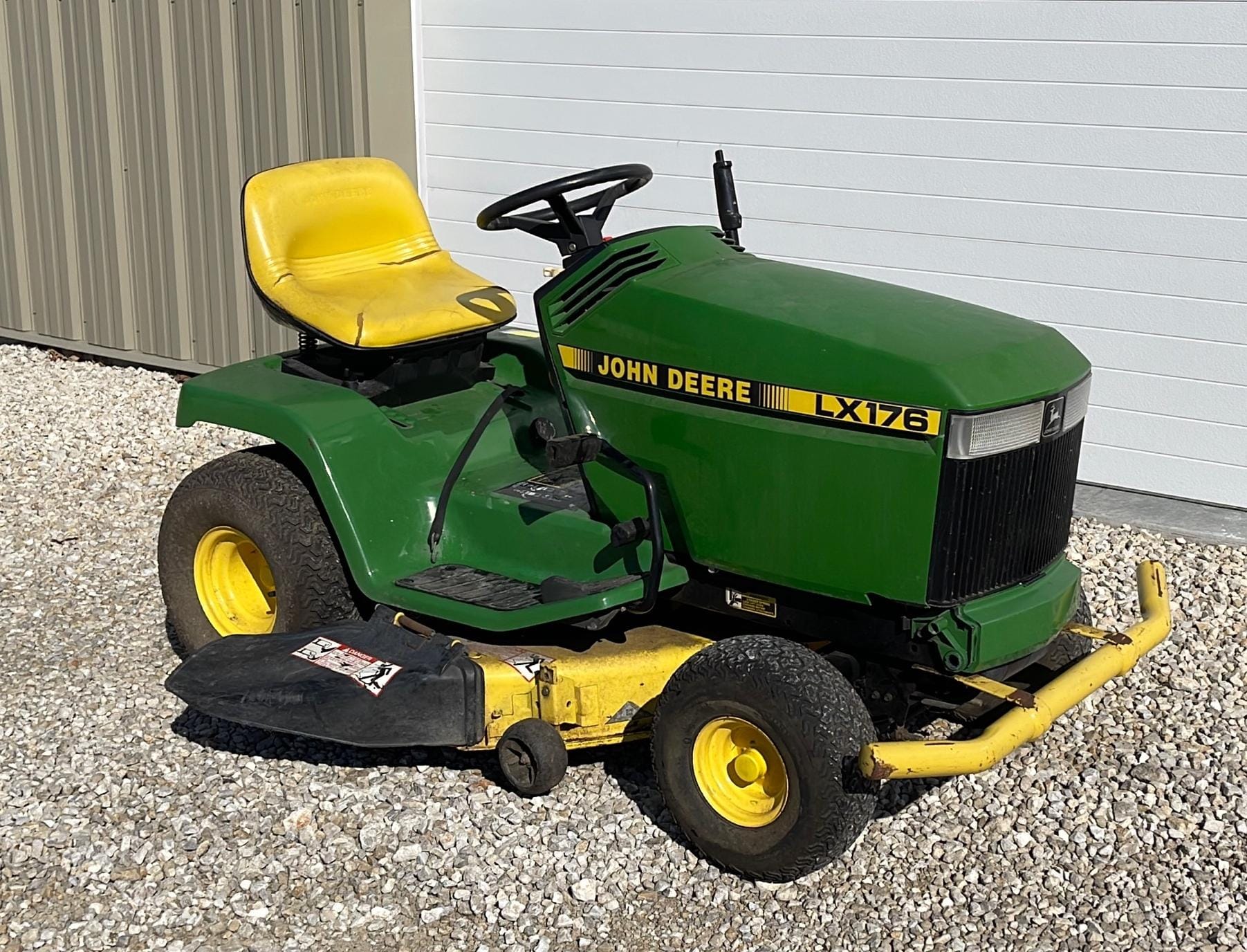 Main image John Deere LX176