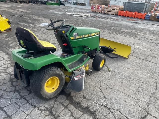 Image of John Deere LX178 equipment image 2