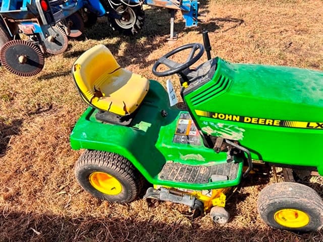 Image of John Deere LX178 equipment image 4