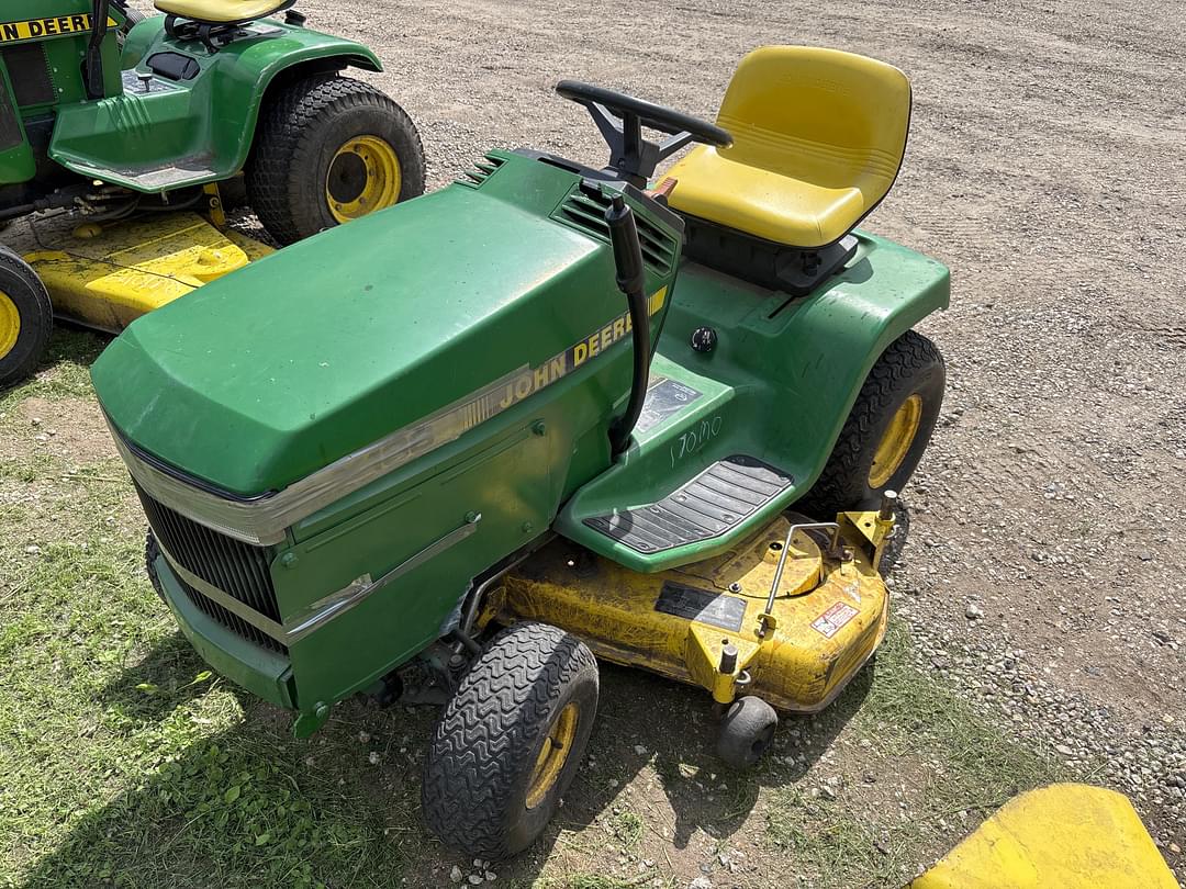 Image of John Deere LX188 Primary image