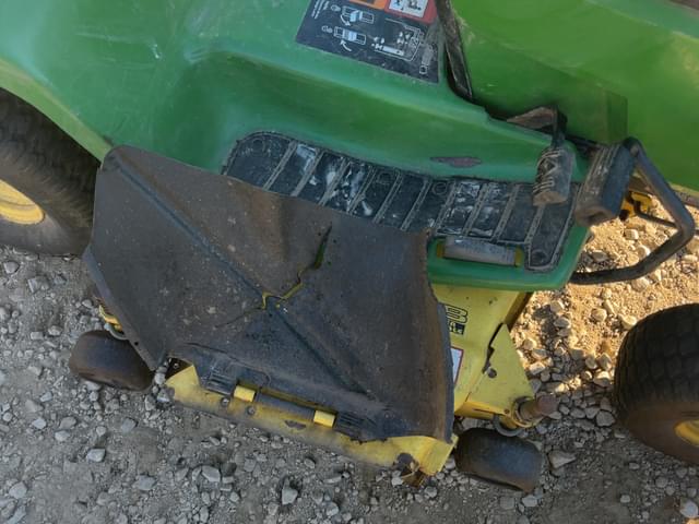 Image of John Deere LX188 equipment image 2