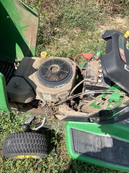 Image of John Deere LX255 equipment image 4