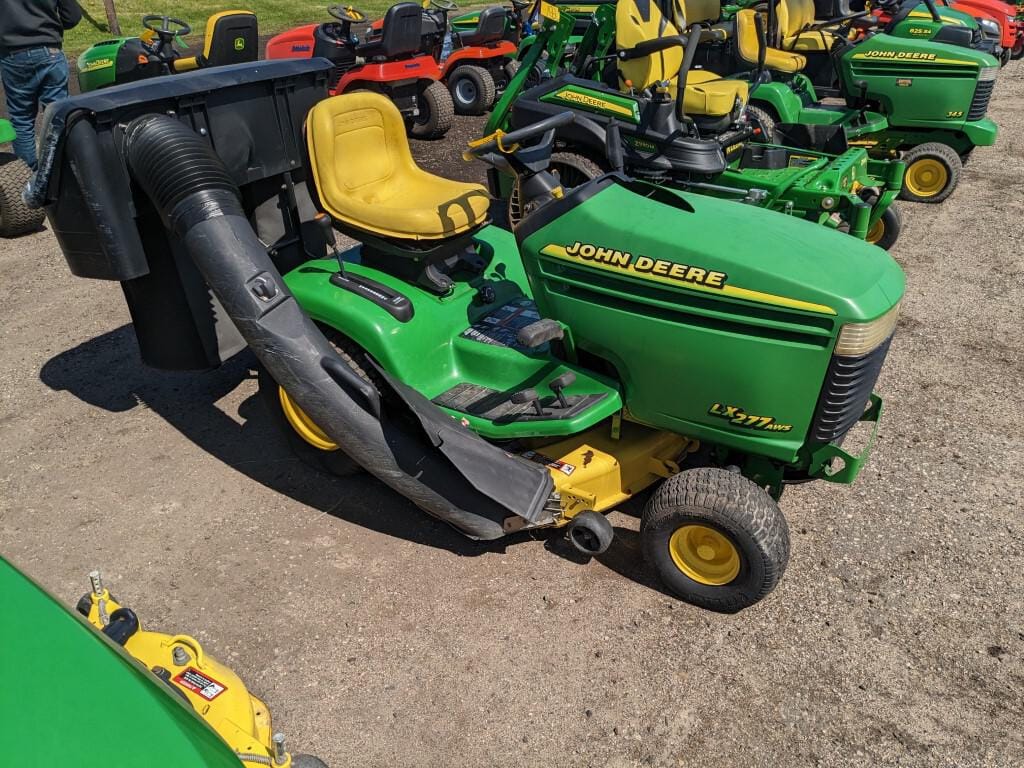 Main image John Deere LX277