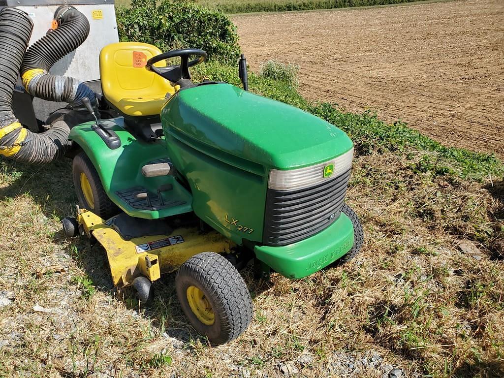 Image of John Deere LX277 Primary image