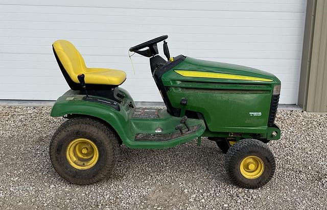 Image of John Deere LX277 equipment image 2