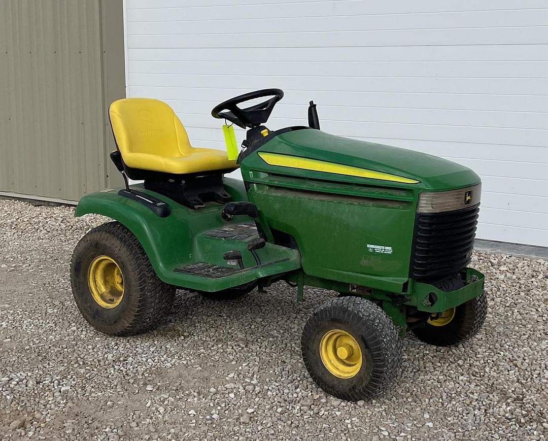 Image of John Deere LX277 Primary image