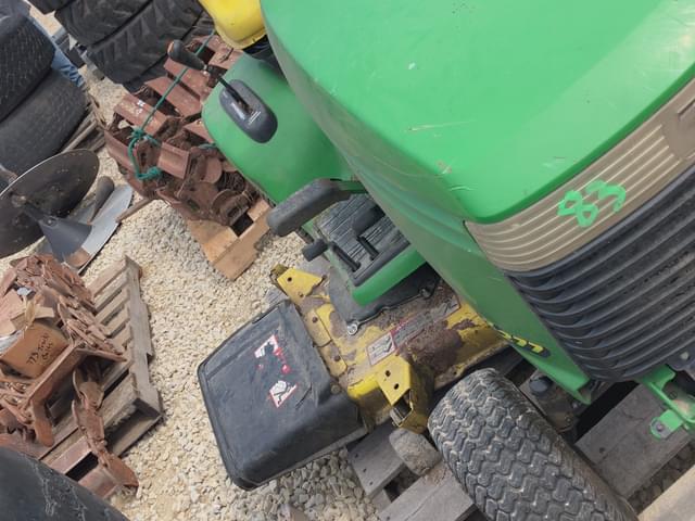 Image of John Deere LX277 equipment image 1