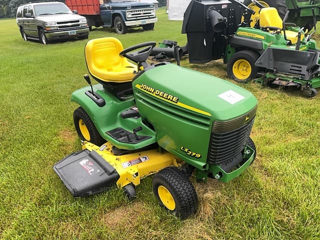Image of John Deere LX279 equipment image 2