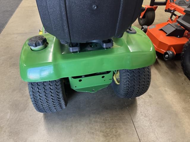 Image of John Deere LX279 equipment image 3