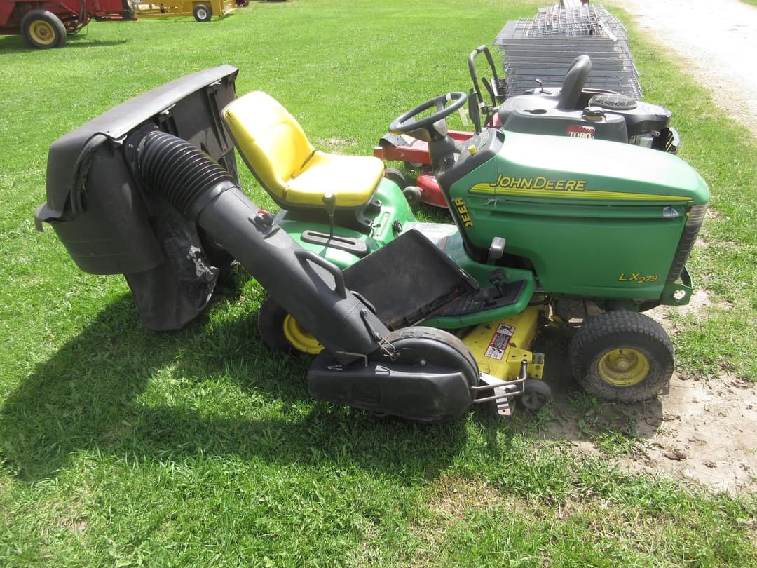 Image of John Deere LX279 Primary image