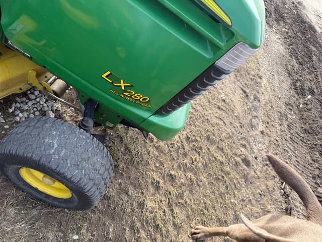 Image of John Deere LX280 equipment image 3