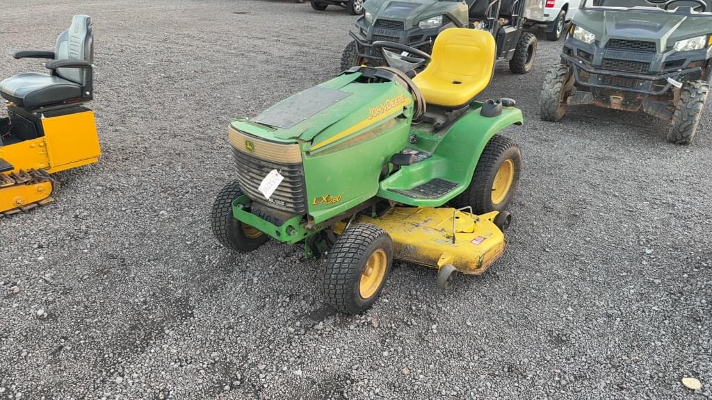 Image of John Deere LX280 Primary image