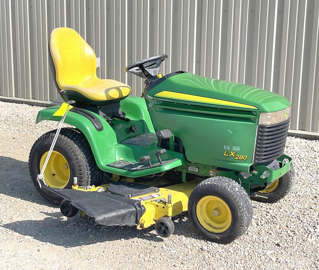 Image of John Deere LX280 Primary image