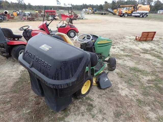 Image of John Deere LX280 equipment image 2